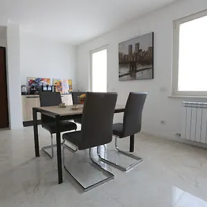 casa-san-valentino.hotelinveneto.com/